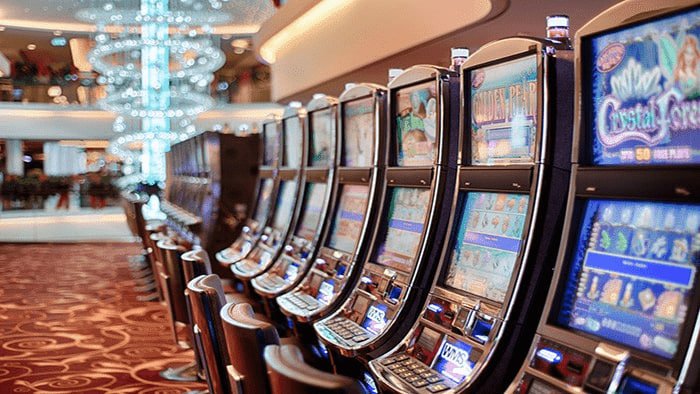 Meja blackjack kasino langsung dengan dealer profesional di surga11